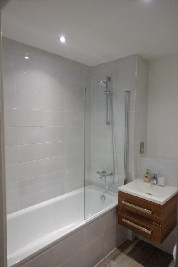 Modern 2 Bed Apartment With Central Location Бирмингам Екстериор снимка